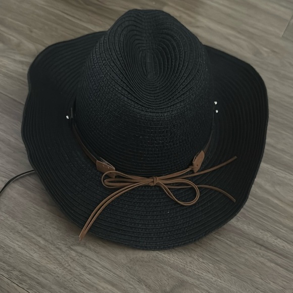 Accessories - Hat